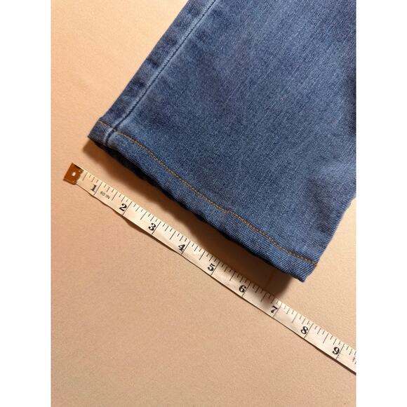 Dearborn Medium Wash Men's Jeans — Size 33 - Picture 2 of 12